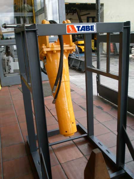 Hydraulic hammers of Tabe are having very good acceptance in the Latin American market