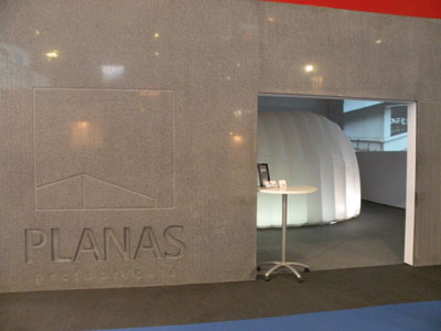 Booth of Prefabricats flat, made with a combination of different solutions and finishes that offered by the company