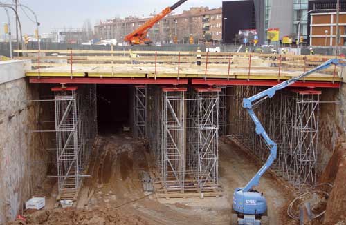 Multiform is a formwork system that allows to carry out projects of bridges of a different nature...