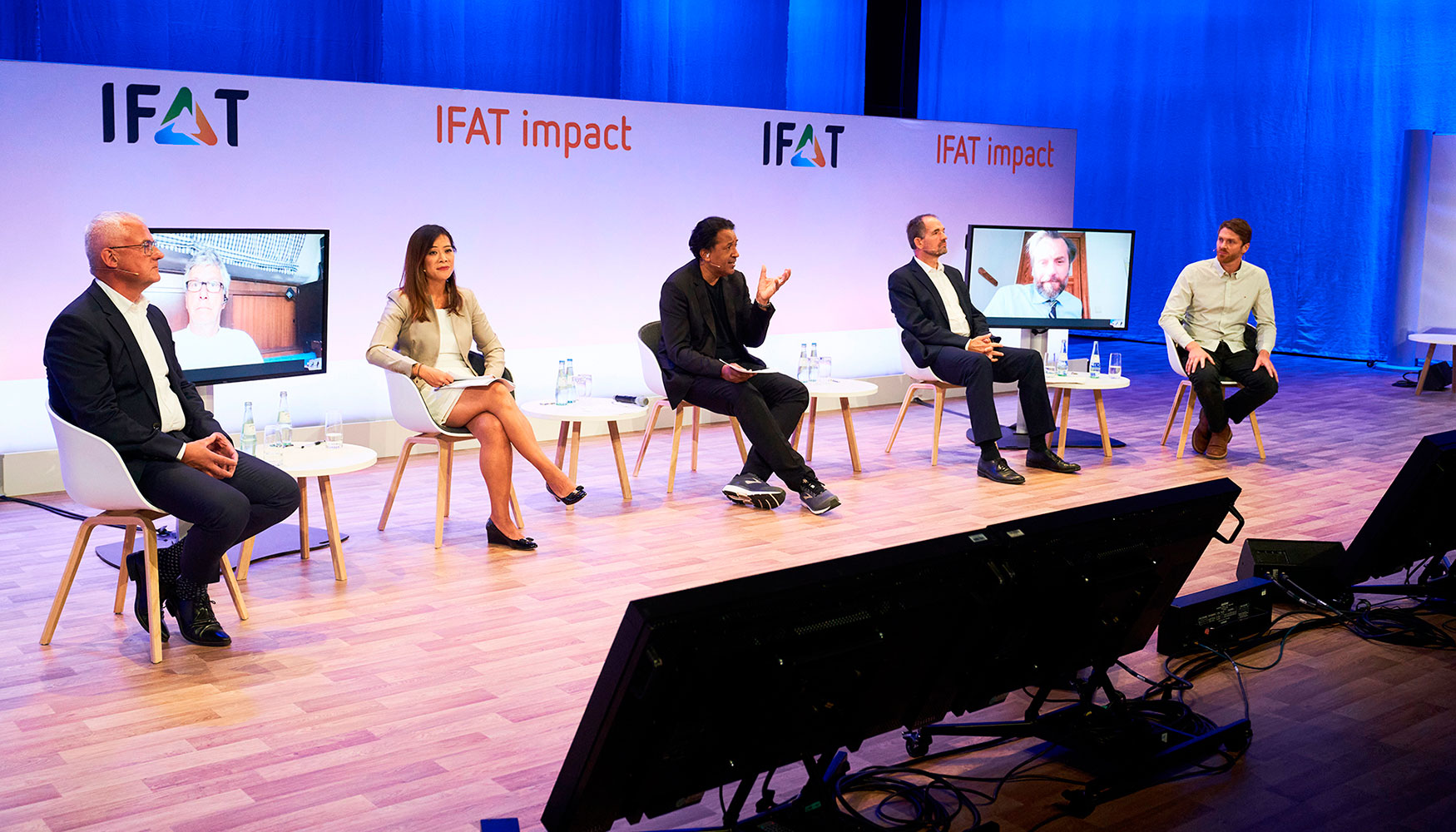 Un momento del Debate del panel de impacto IFAT