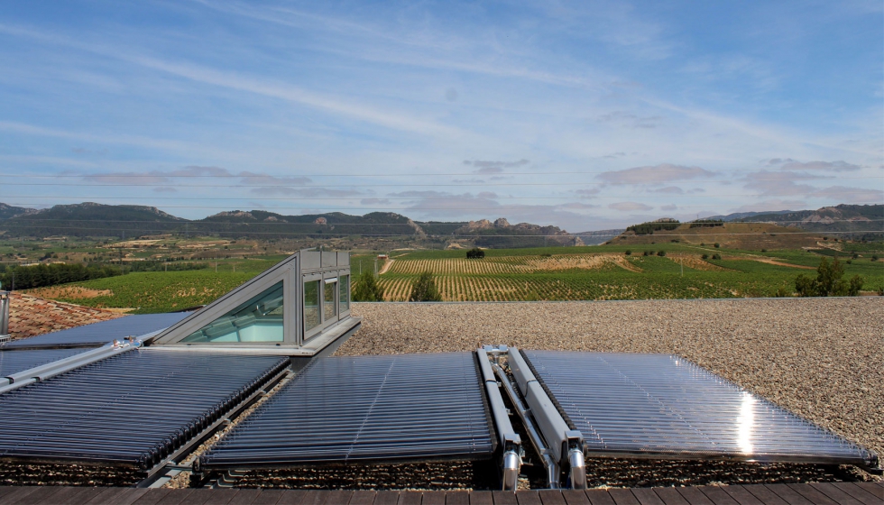RODA dispone de una instalacin solar que consta de 70 m2 de tubos de vaco de alto rendimiento con ThermProtect...