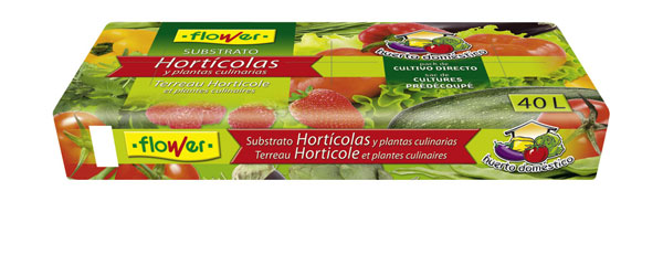 En un saco de 40 litros de substrato caben por ejemplo tres tomateras