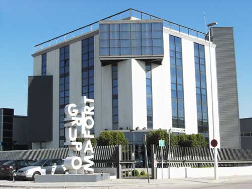 La empresa cuenta actualmente con un edificio de oficinas Edificio Mafort, ubicado en el polgono industrial El Oliveral...