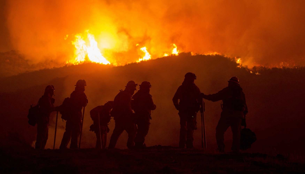 La lucha contra incendios quiz� sea el servicio de seguridad y de emergencia m�s emblem�tico y la extinci�n de incendios es una de las funciones de...