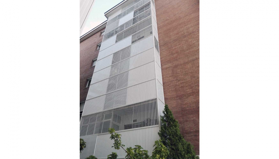 Industrias Durmi ha rehabilitado un edificio residencial en la calle Santa Fe de Nuevo Mjico, en Barcelona...