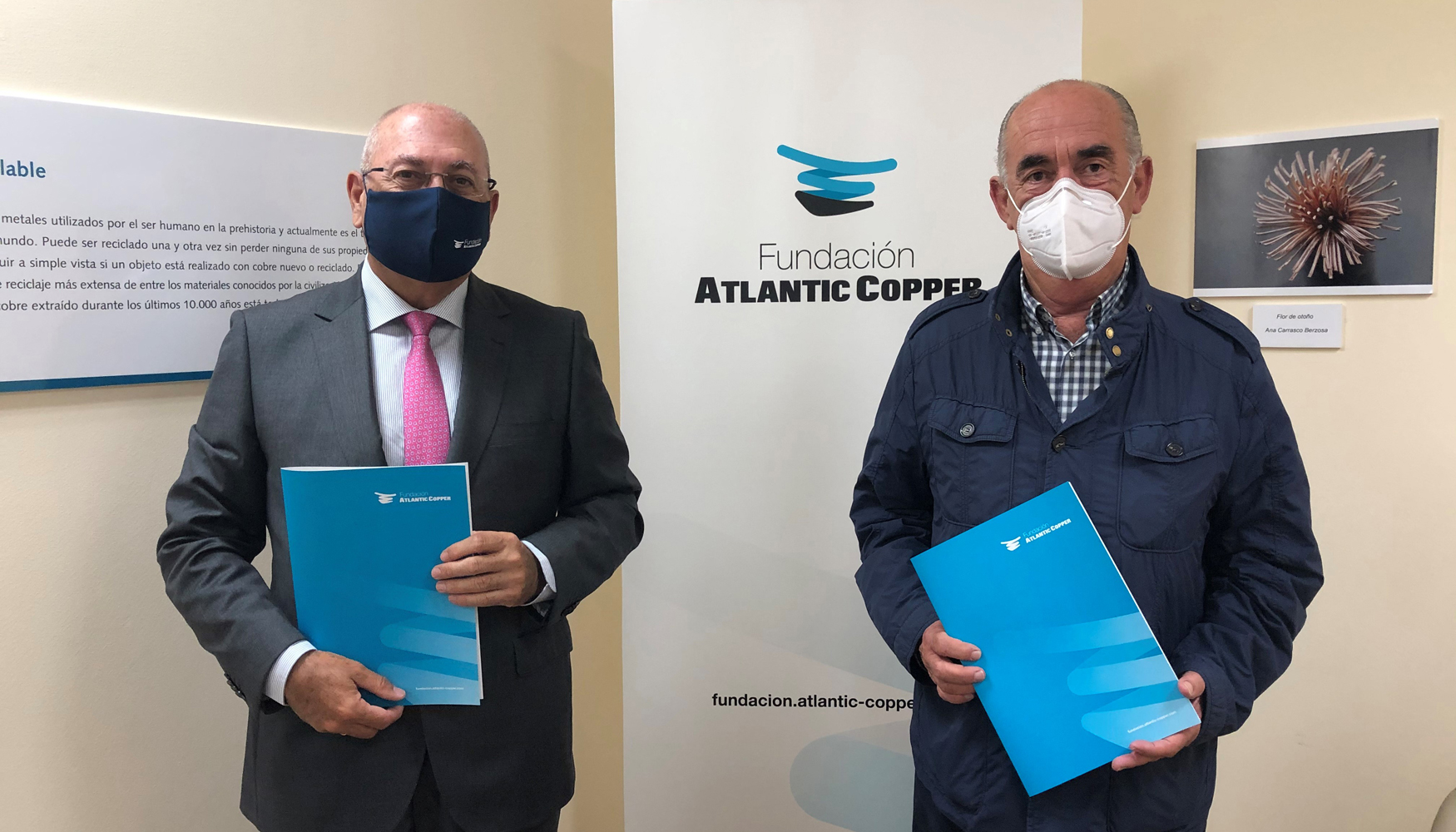 Firma del acuerdo de colaboracin entre la Fundacin Atlantic Copper y la Asociacin de Parlisis Cerebral de Huelva (Aspacehu)...