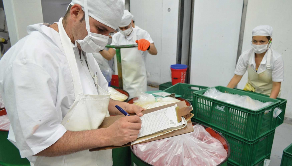 TV Rheinland ofrece la certificacin en materia de seguridad alimentaria conforme a los estndares internacionalmente ms reconocidos (ISO 22000...