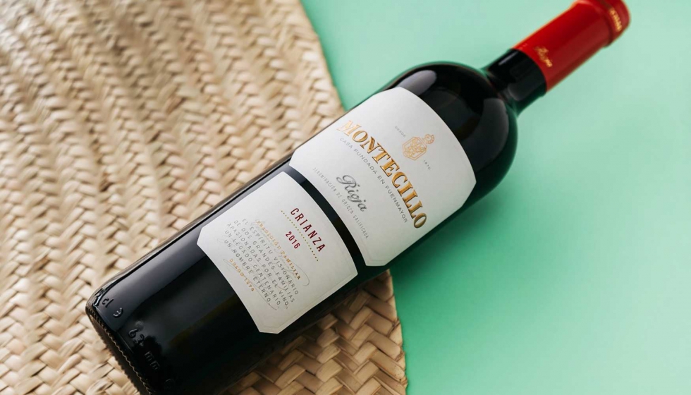 Montecillo Crianza, est disponible en tiendas y restaurantes y pertenece a la tercera bodega ms antigua de la DO Ca. Rioja, Bodegas Montecillo...