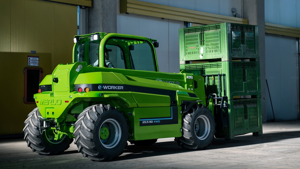 La gama E-Worker de Merlo puede alcanzar una velocidad m�xima de 22 km/h y es apropiada para trabajar en entornos cerrados...
