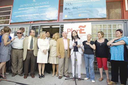 Corredor, durante su visita al rea de Rehabilitacin Integral de San Cristbal de los ngeles (Madrid)