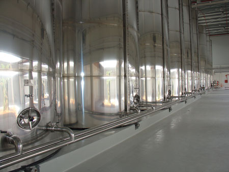 Herpasa realiza y ejecuta proyectos de plantas completas para la recepci�n, almacenaje...