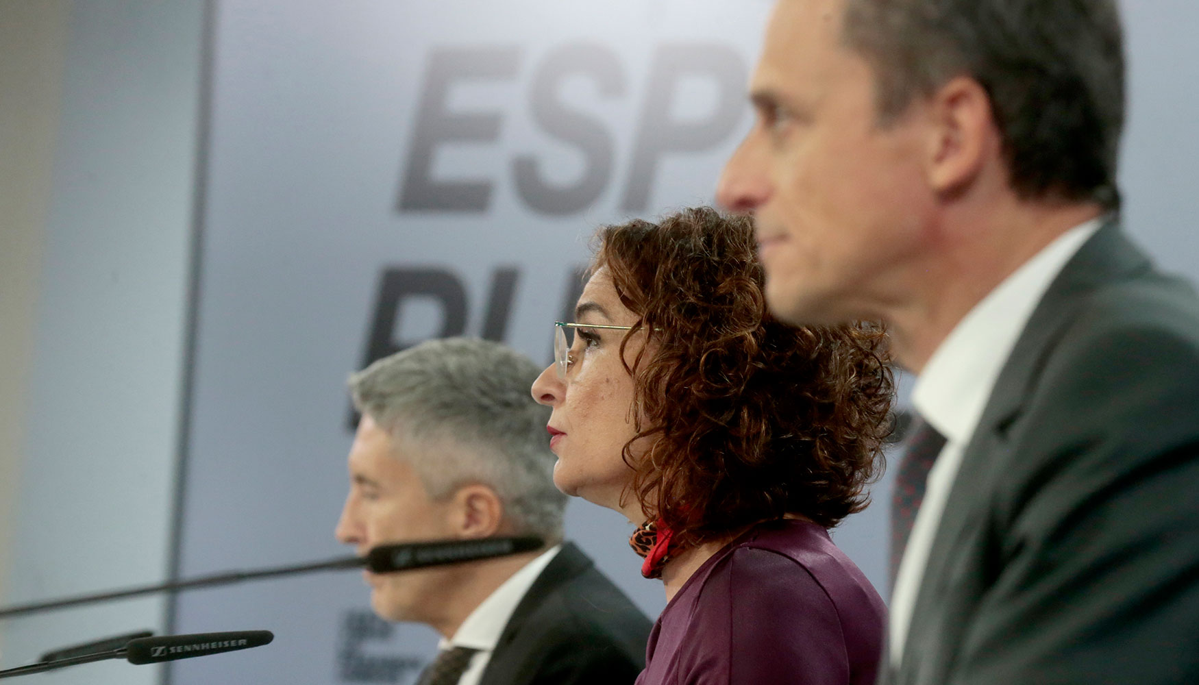 La ministra de Hacienda y portavoz del Gobierno, Mara Jess Montero, el ministro del Interior, Fernando Grande-Marlaska...