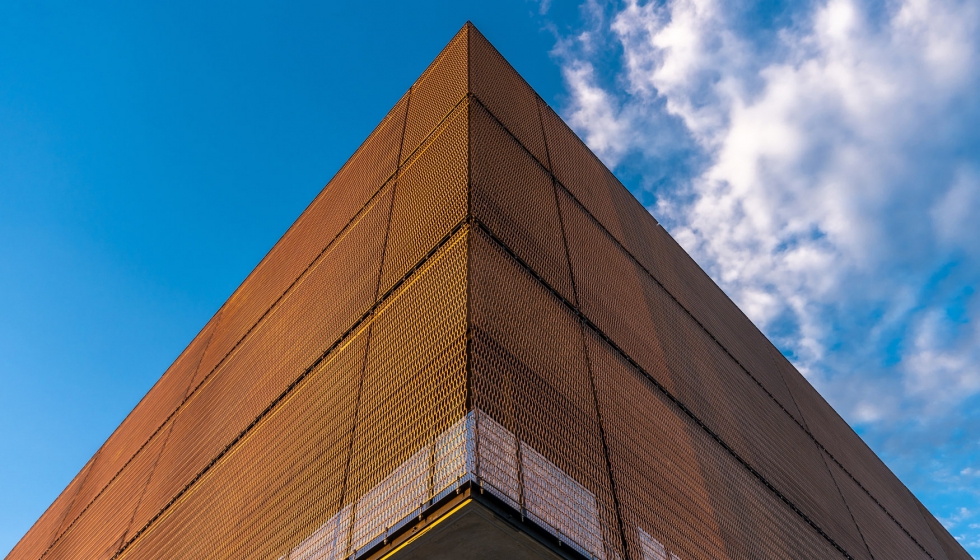 Influyente O cualquiera Sentirse mal Codina Architectural lanza sus nuevas mallas metálicas en cobre para  fachadas - Fachadas