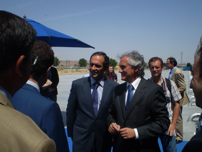 Benito Barbadillo, director territorial del centro de Inbisa, y Jess Gonzlez, presidente de Inbisa, durante la visita a las instalaciones de Toledo...