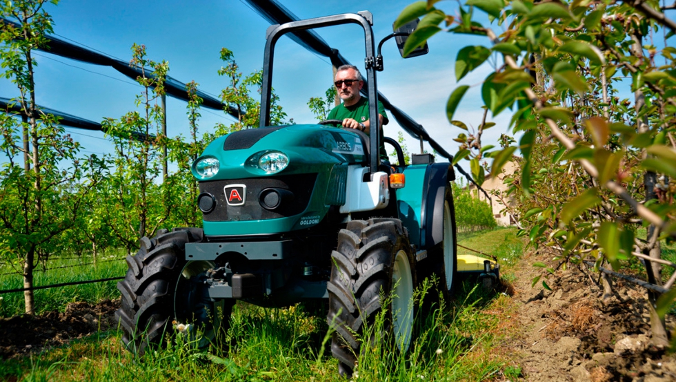 Tractor especialista marca Arbos, antes Goldoni