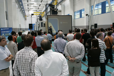 La nueva planta de Soraluce ocupa 2.000 m2 y permitir construir mquinas de grandes dimensiones, con recorridos verticales hasta 9 m...