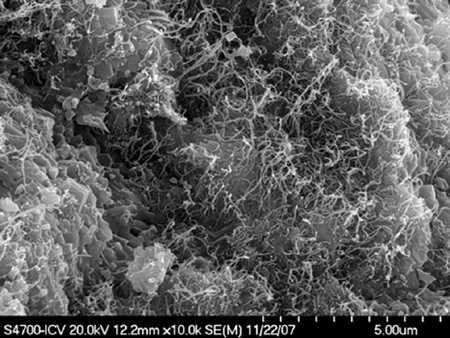 Nitruro de silicio con un 5,3% en volumen de nanotubos de carbono