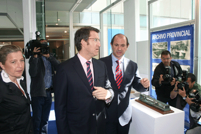 El presidente de la Xunta de Galicia, Alberto Nez Feijo, en la exposicin comercial paralela al encuentro
