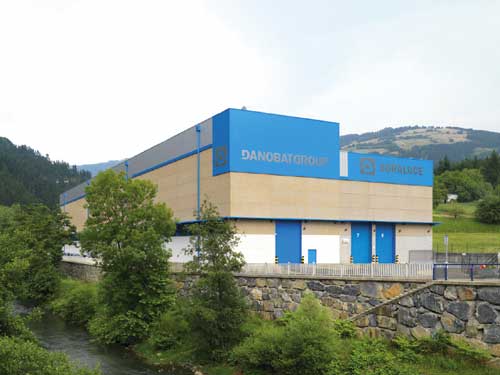 La nueva planta de Soraluce ocupa 2.000 m2 y permitir construir mquinas de grandes dimensiones, con recorridos verticales hasta 9 m...
