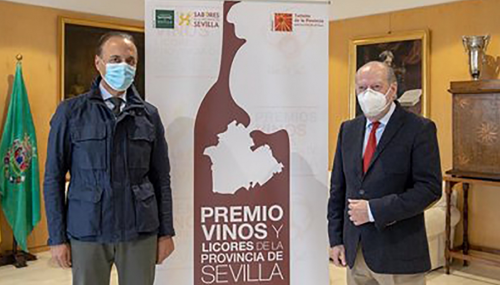 Villalobos junto al presidente de la Asociacin de Productores de Vinos y Licores de la Provincia de Sevilla