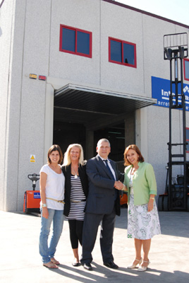 De derecha a izquierda: Mara Virginia Miquelerena, responsable de Spain Place, Francesc Lario, Anna Saperas y Slvia Lario, de Intermaser...