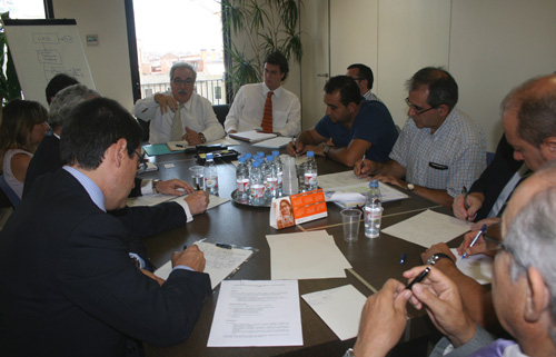  El Observatorio se constituy en la Secretara de Industria y Empresa con la intervencin de representantes de la Generalitat...