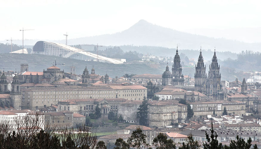 Vista general de Santiago de Compostela, la Ciudad de la Cultura de Galicia y el Pico Sacro. Foto: Gritz