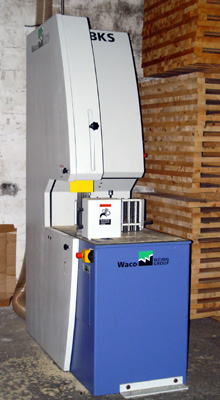 Sierra de cinta BKS de Waco instalada por Maesma en Embalajes Bera