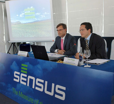 El director comercial de Sensus, Fernando Gascn, y el director general en Espaa, Vctor Pinedo, durante la rueda de prensa...