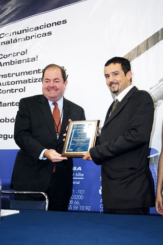 Entrega del premio a Infaimon durante InTech Mxico Automatizacin 2009