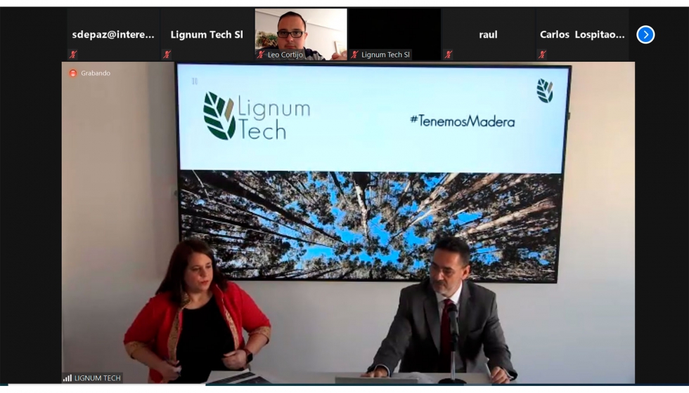 La presentacin de Lignum Tech corri a cargo de Juan Antonio Gmez - Pintado, presidente de Va gora junto con la directora general tcnica...