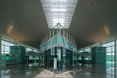 Interior de la Terminal 1