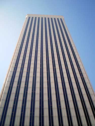 En lo que a rentas 'prime' se refiere, se sit�an en 32 m�/mes, lo que supone un descenso de un 9,4% desde marzo de este a�o...