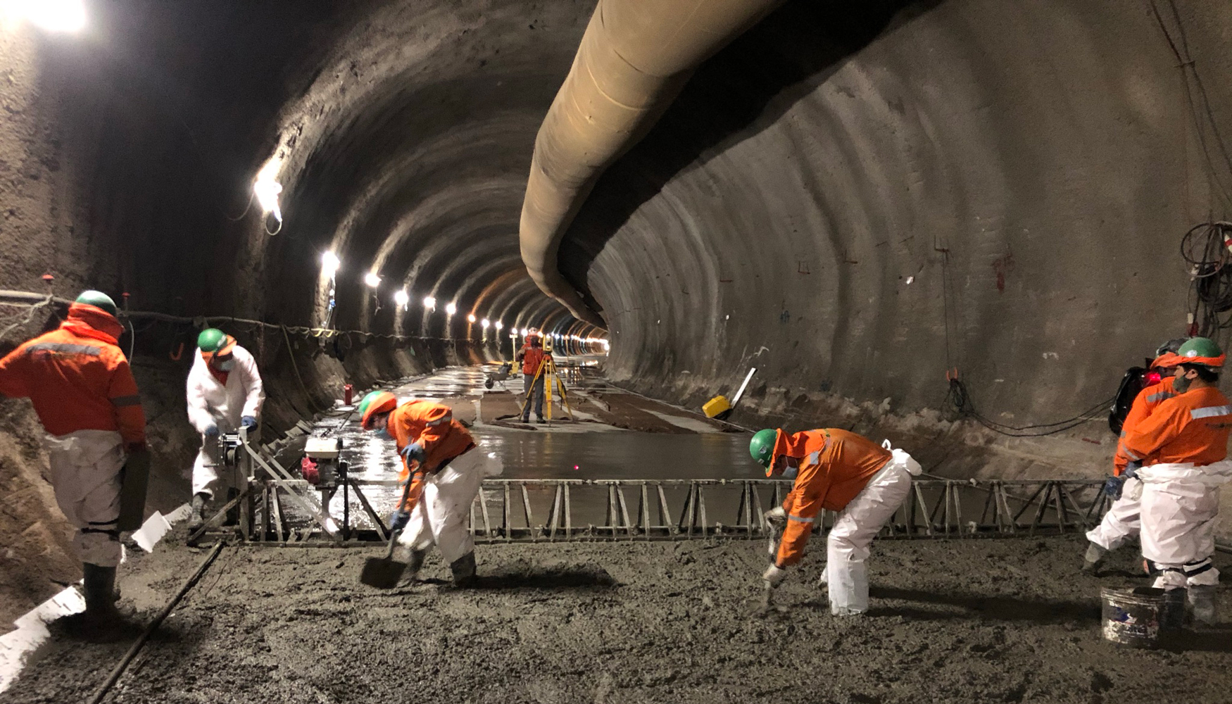 El proyecto incluye dos estaciones, una en tnel y otra construida mediante el mtodo 'cut & cover'