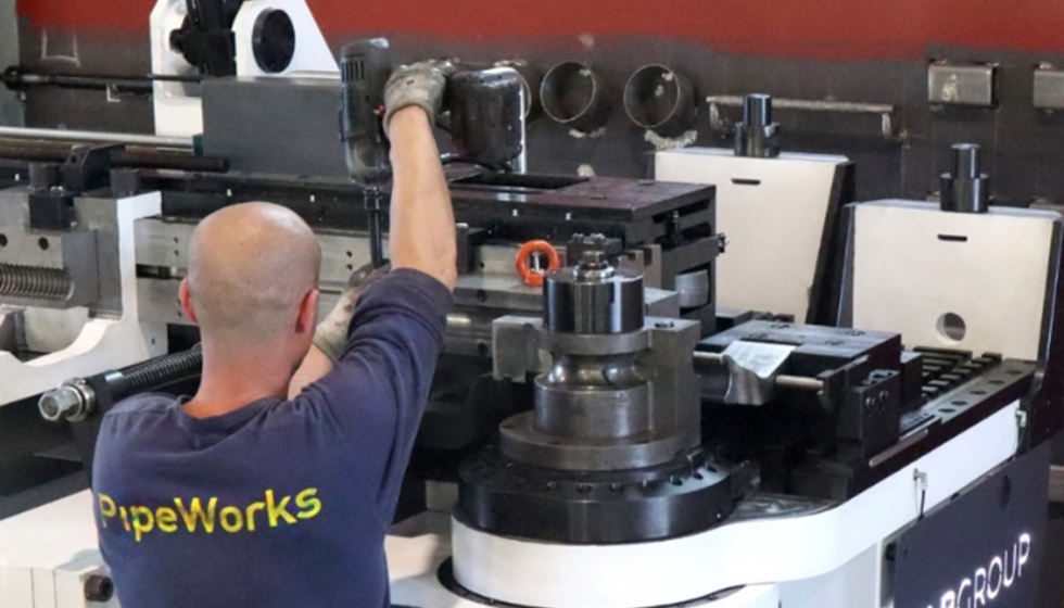 PipeWorks ha ampliadu su equipamiento con 4 nuevas curvadoras de ltima generacin, de gran capacidad y de alta eficiencia energtica...