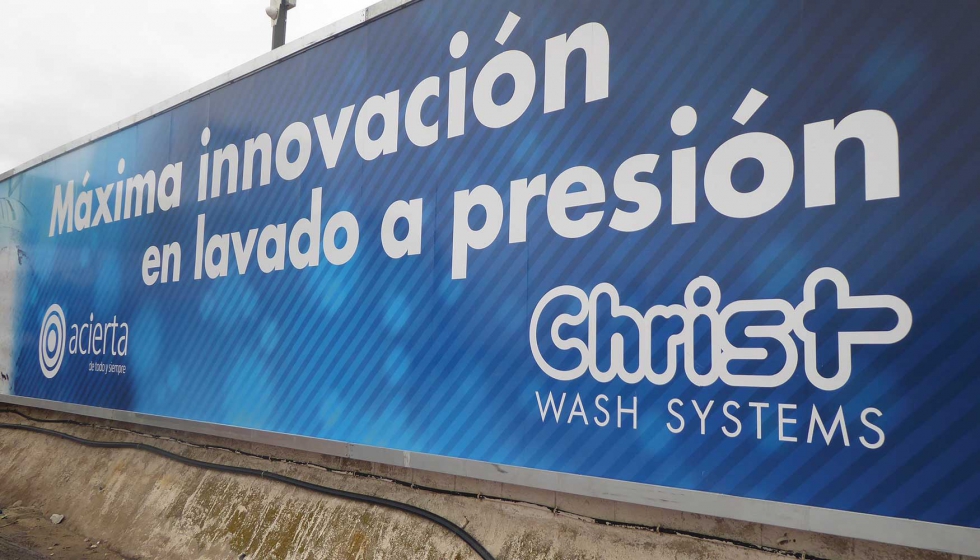 Las cuatro pistas de lavado de Christ son un reclamo para los conductores que transitan por la Avenido Gutirrez Mellado de Molina de Segura...