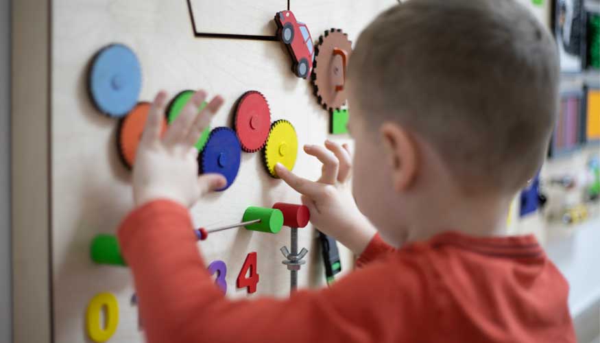 Los juguetes y juegos educativos cada vez se introducen ms en la educacin escolar