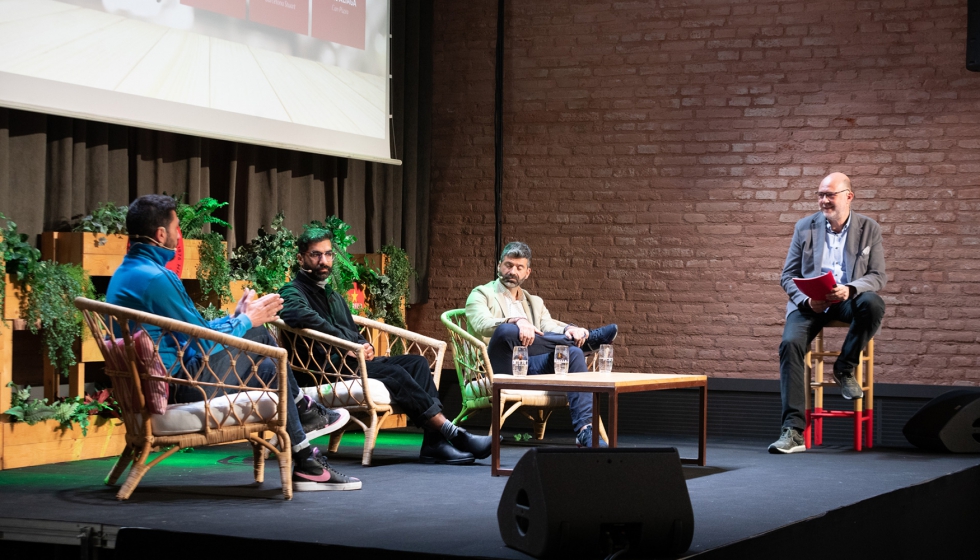 Isaac Aliaga (Can Pizza), Mani Alam (Fish& Chips), Ra�l Tort (Stuart) en una mesa redonda