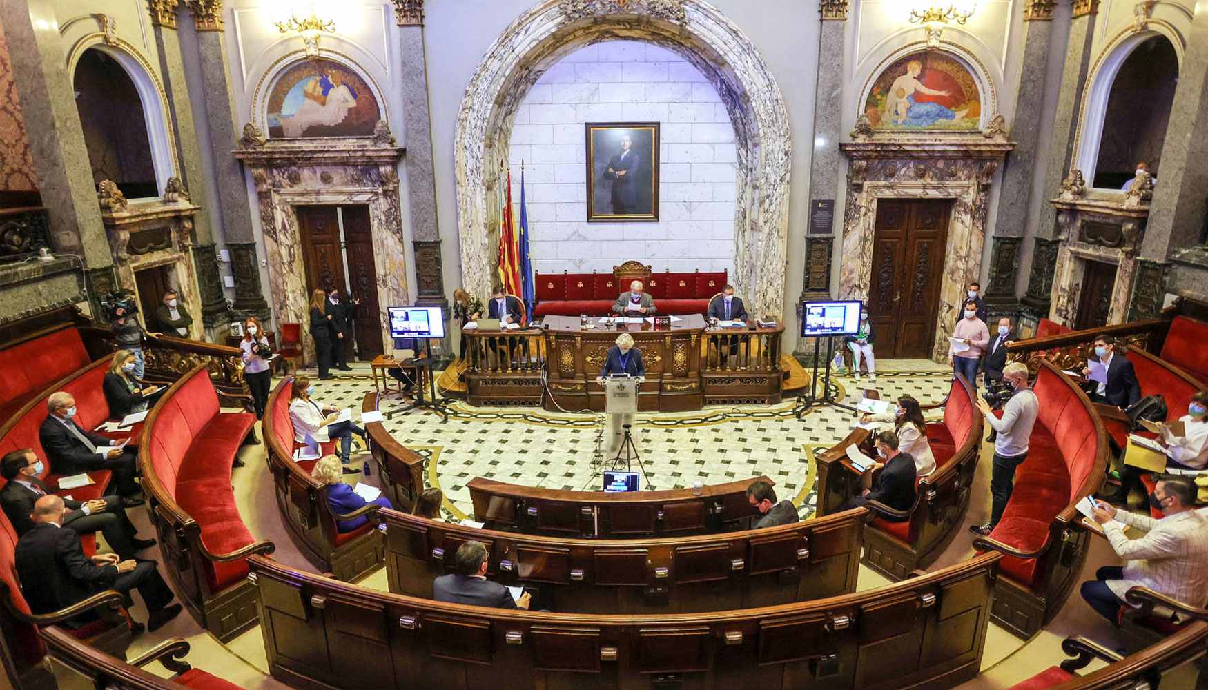 El documento cont con el respaldo de 31 de los 33 concejales del Ayuntamiento de Valencia