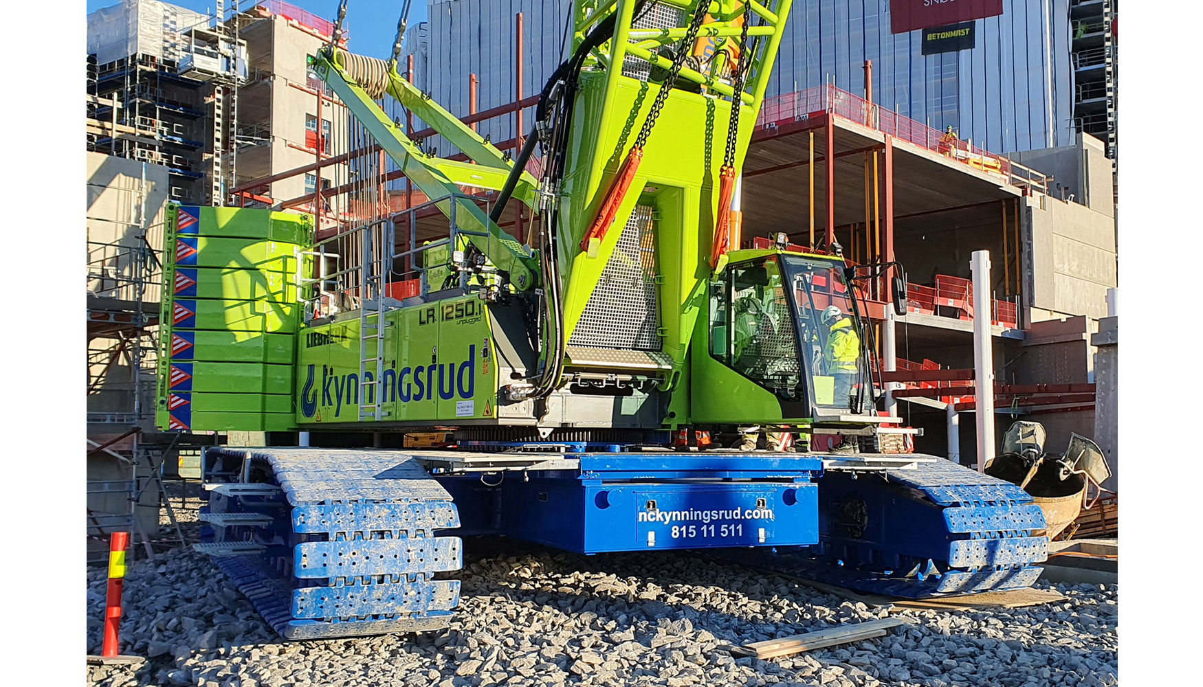 Gra LR 1250.1 'unplugged' de Kynningsrud Nordic Crane AS: la alternativa verde