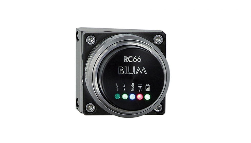 Uno de los requisitos esenciales para el funcionamiento en bucle cerrado es la interfaz de radio RC66 de Blum que est integrada en la mquina...
