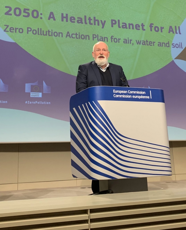 Frans Timmermans, el pasado 12 de mayo, durante la presentacin del plan de accin 'Zero Pollution' de la Comisin Europea...
