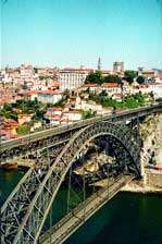 Oporto (en la imagen) se ha convertido en una de las reas claves, junto a la Marinha Grande...