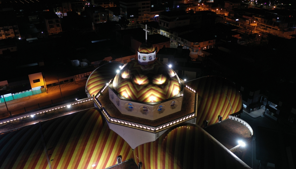 Fig. 4: Cpula de Catedral Metropolitana. Portoviejo, 2019. Foto: Ghyslaine Manzaba Carvajal