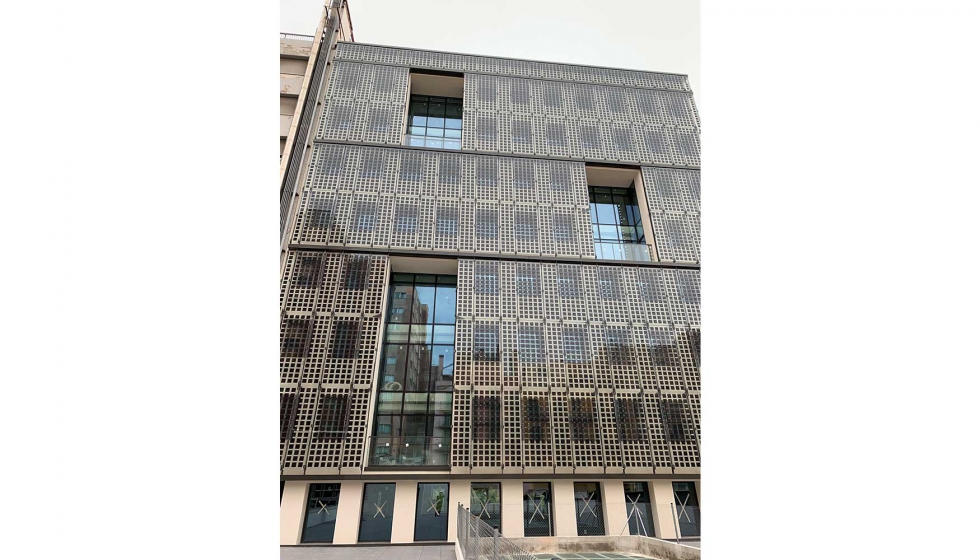 Fachada del edificio Hines, en Barcelona, desarrollada por Tecalum Sistemes