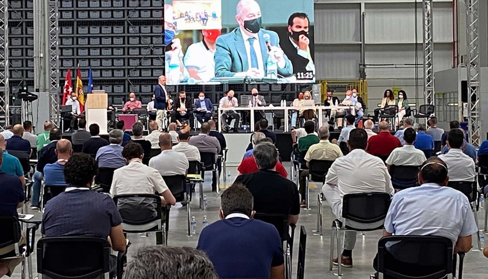 La Cooperativa Madrilea de Ferreteros ratific en su asamblea extraordinaria a su actual Consejo Rector, bajo la presidencia de Jos Horcajo...