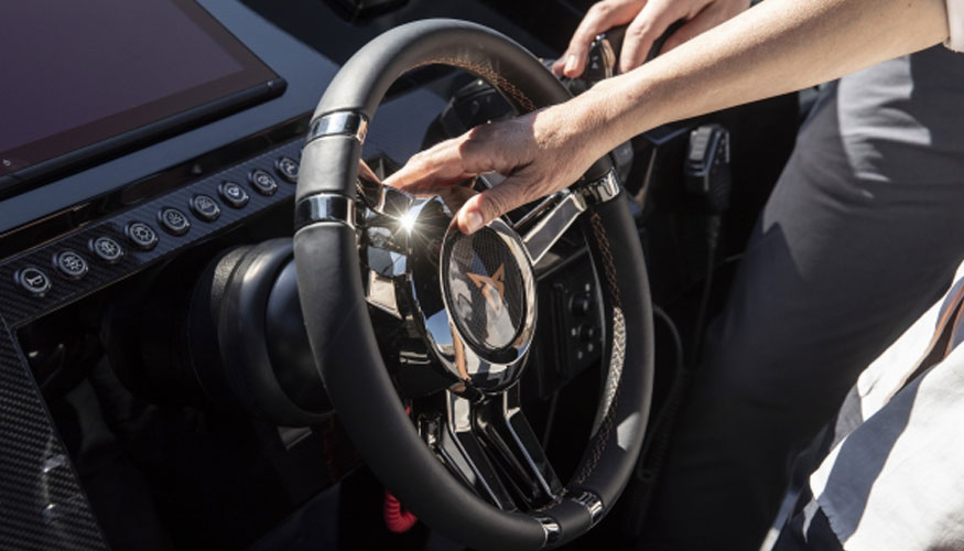 El uso de nuevos materiales adaptados al mar ha sido clave para trasladar la sofisticaci�n de la marca al De Antonio Yachts D28 Formentor...