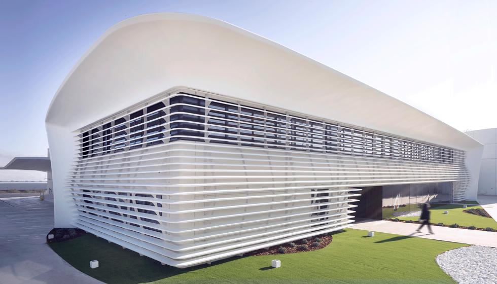 Edificio The White Bow en Picassent es la sede de Gazechim Composites Ibrica