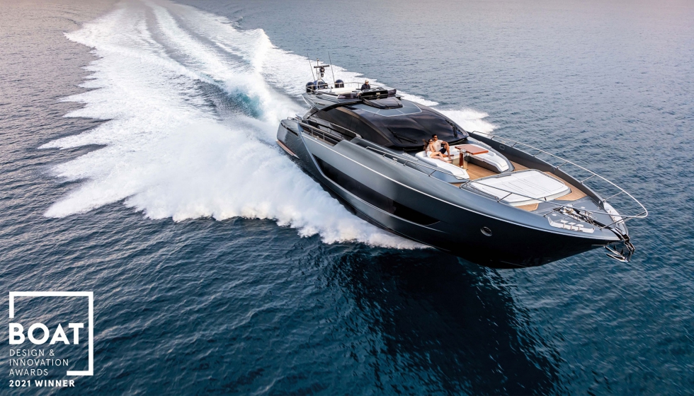 El Riva 88' Folgore gana en la categora de Best New Seriesy el Pershing 140 Touch Me en Best Naval Architecture...