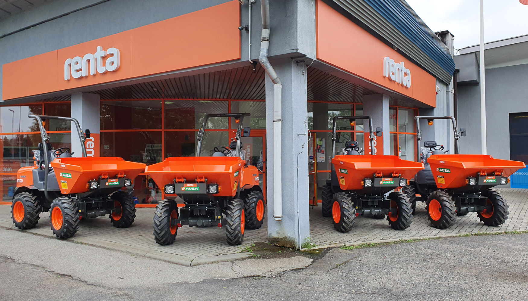 Dumpers Ausa en las instalaciones de Renta Group Oy